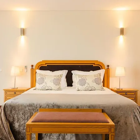 Paco Da Torre De Figueiredo Donas Guest house