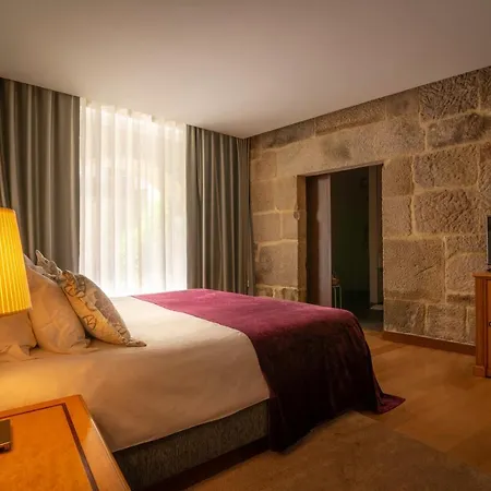 Paco Da Torre De Figueiredo Donas