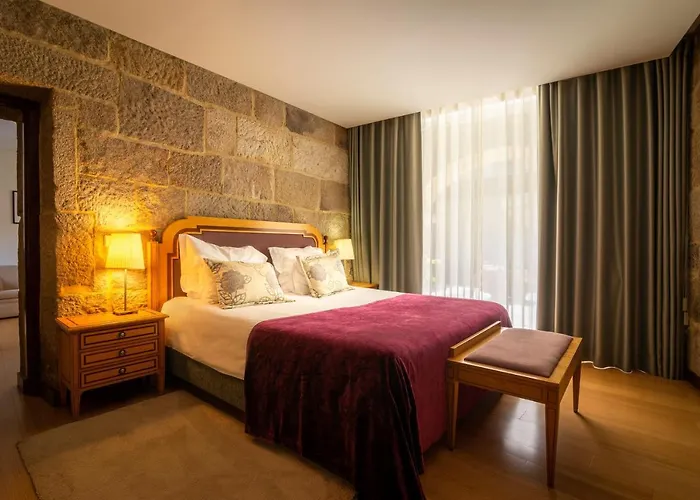 Pensión Paco Da Torre De Figueiredo Donas