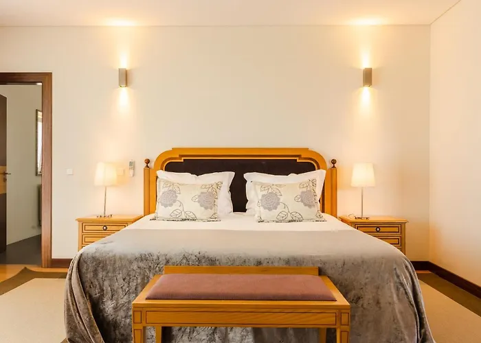 Paco Da Torre De Figueiredo Donas Pensión